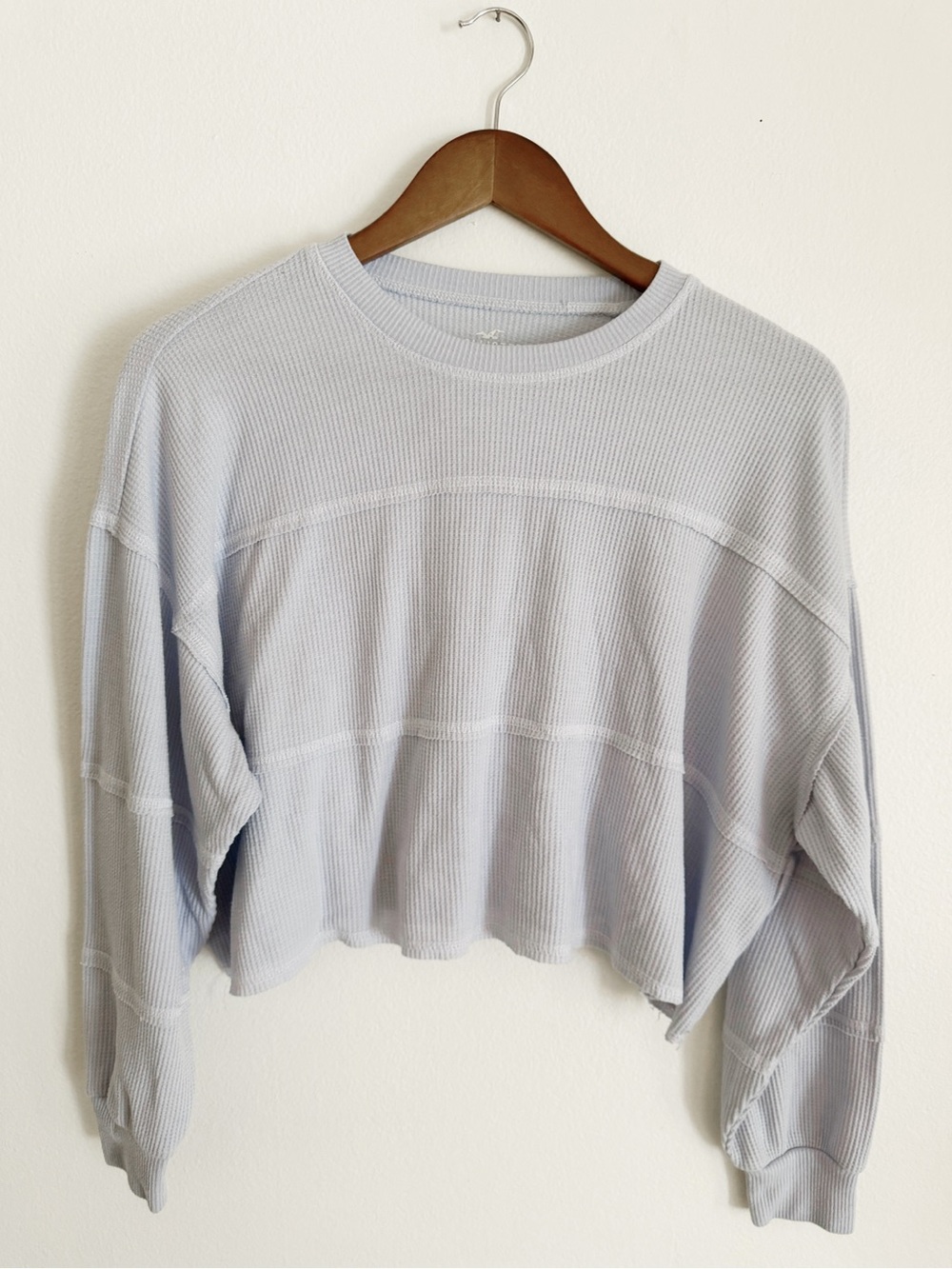 Hollister Pale Blue Cropped Waffle Knit Crewneck Sweatshirt Small